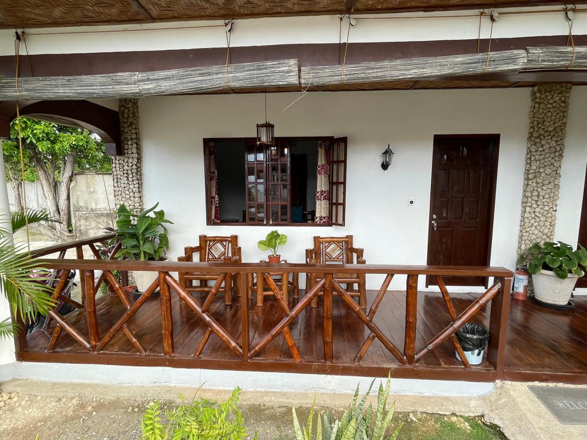Tauig Beach Resort Moalboal Luaran gambar