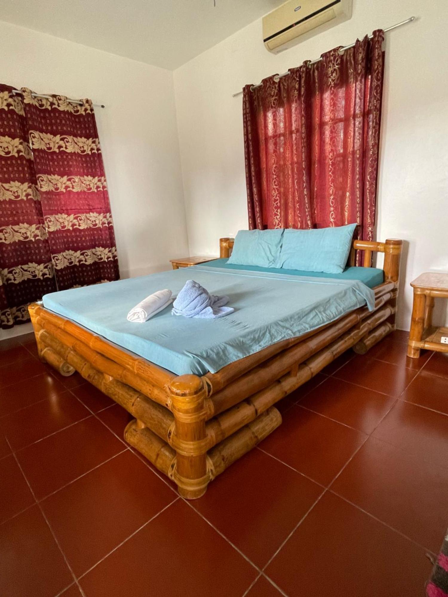 Tauig Beach Resort Moalboal Luaran gambar